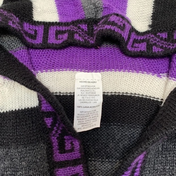 Hooded sweater alpaca design - Picture 4 of 7